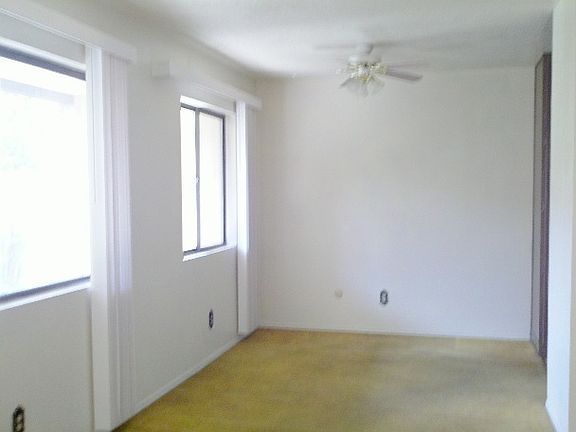 5th image of 1813 Girard Blvd NE APT 10