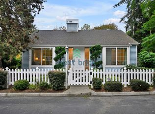 10025 NE 129th Pl, Kirkland, WA 98034