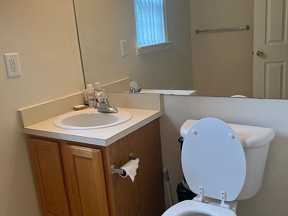 3rd image of 1342 Village Dr