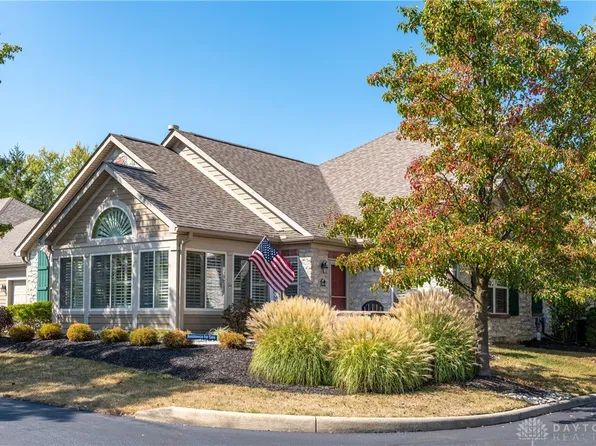 2383 Locust Hill Blvd, Dayton, OH 45431