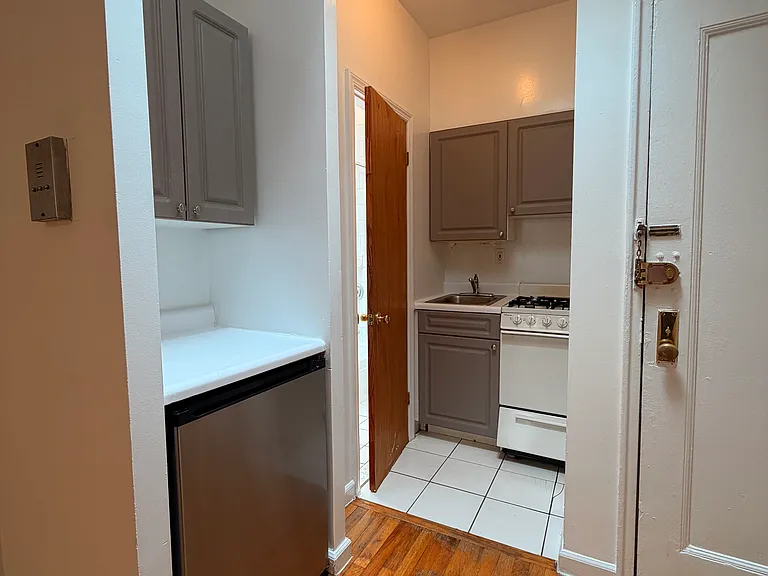 1473 1st Ave #3D — Photo 5