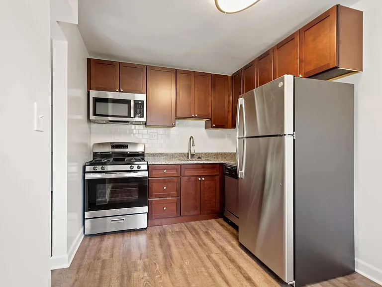 Tuscany Woods Apartments — Photo 8