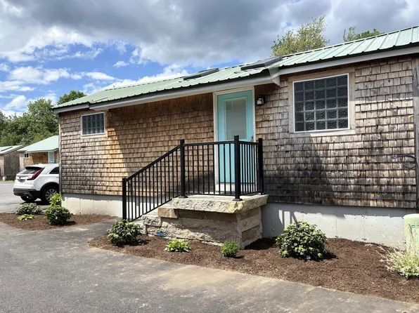 40 Shorebreezes Lane #40, Kennebunk, ME 04043