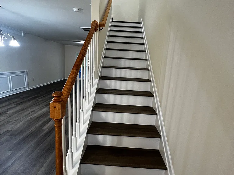 8526 Quarton Dr — Photo 9