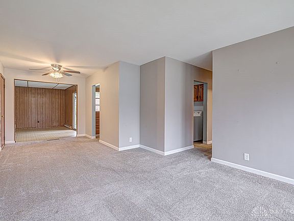 5th image of 411 Rockford Dr
