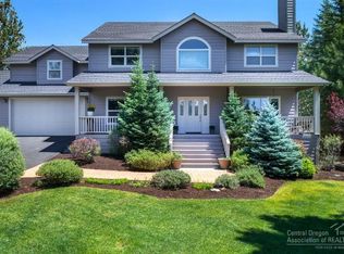 1660 NW Summit Dr, Bend, OR 97703