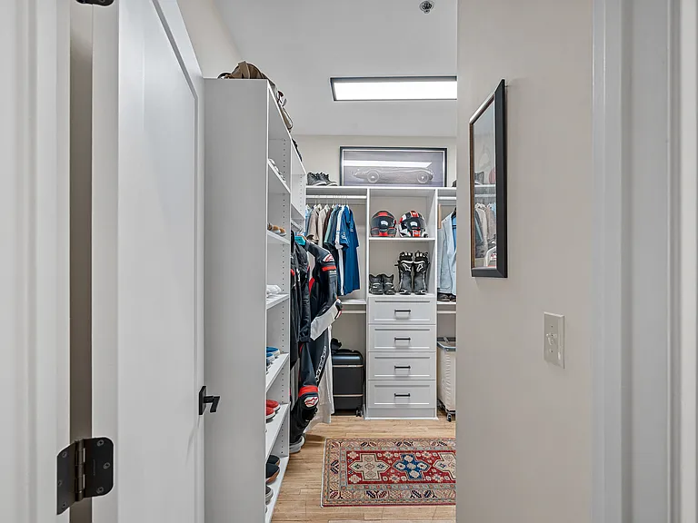 310 Arlington Ave #205 — Photo 11