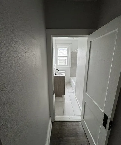 409 Kerper St #409B — Photo 7