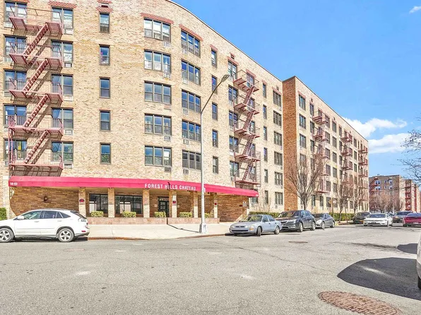 5803 Calloway St APT 5E, Flushing, NY 11368