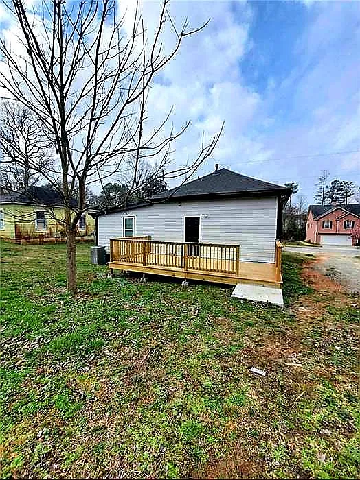 3 bed, 1436 sqft, $1,800 — Photo 3