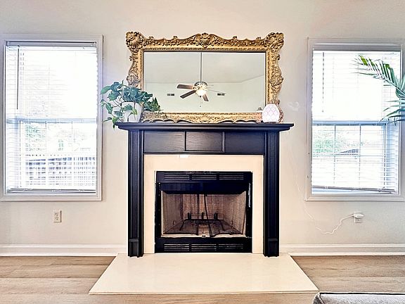 5th image of 3329 Greenspoint Dr