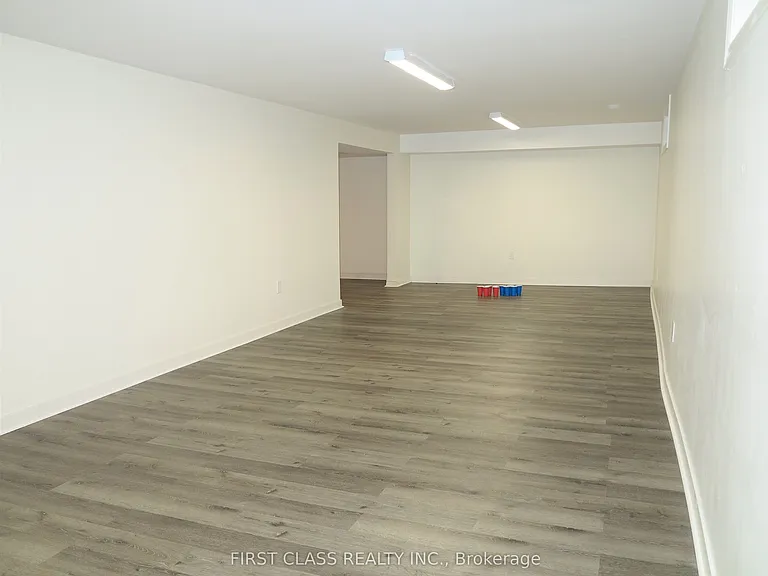 4 Meridene Cres E — Photo 21