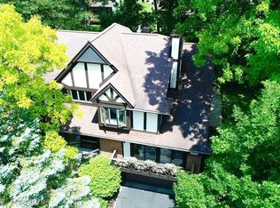 3312 Bloomfield Park Dr, West Bloomfield, MI 48323