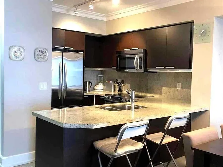 650 Sheppard Ave E #605 — Photo 2