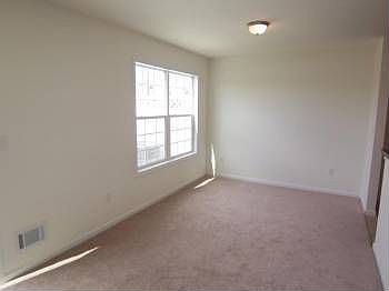 3rd image of 7 Crestmont Ct