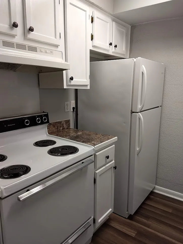 55 Wilshire Heights Drive - 55 — Photo 2