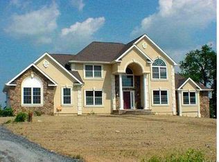 44 Powers Ln, Montgomery, NY 12549