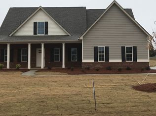 421 Rabbit Run, Good Hope, GA 30641