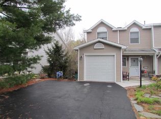 45 Cheryl Ct, Troy, NY