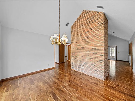 5th image of 10500 SW 65th Ter