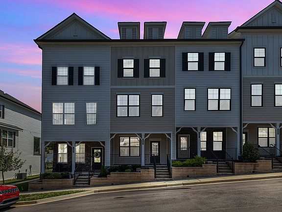 3rd image of 455 Portsdale Dr