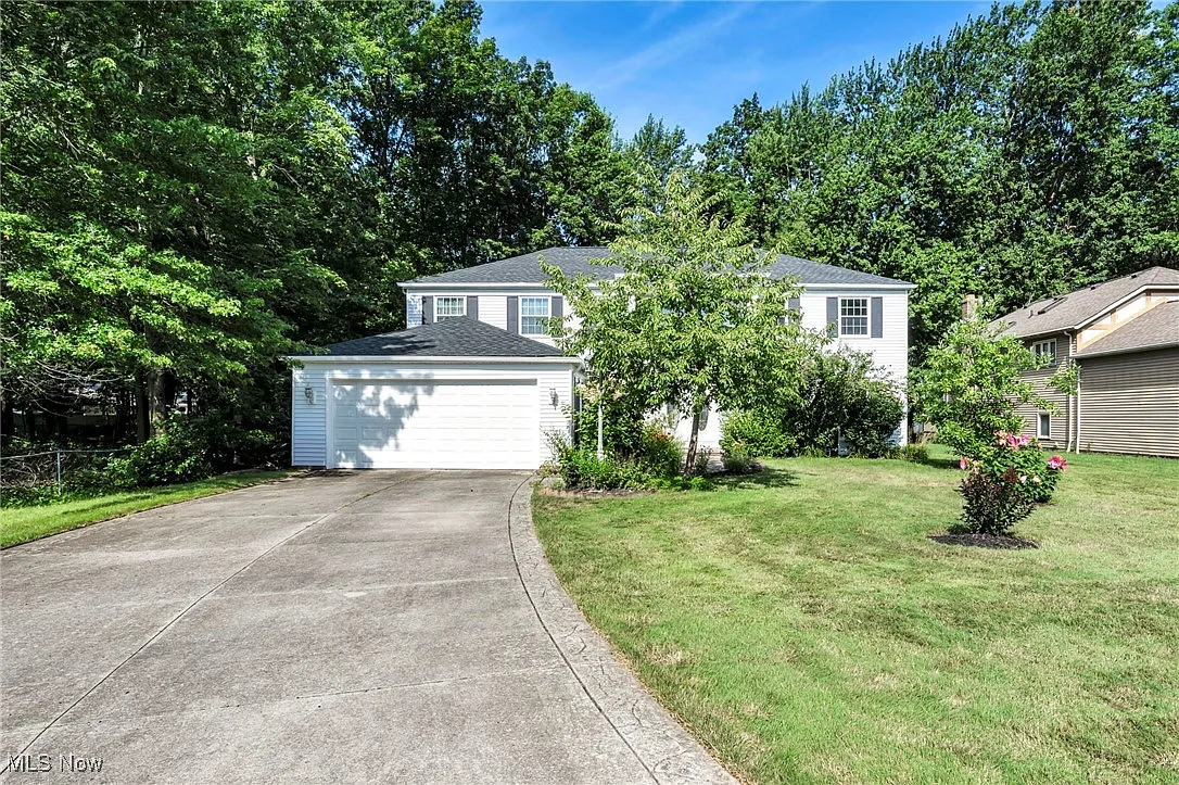 3844 Woodpath Trl photo 1