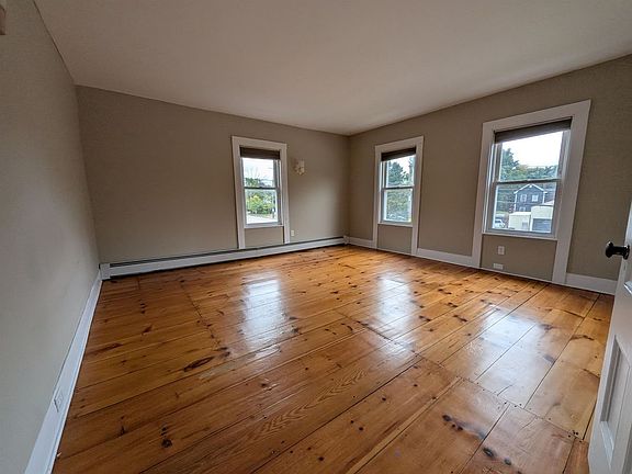 5th image of 123 Elm St #B