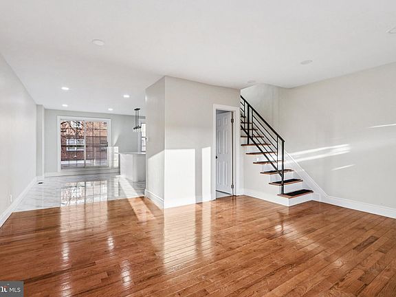 4th image of 7427 Rugby St