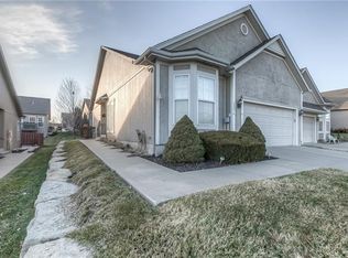 15576 Floyd St, Overland Park, KS 66223