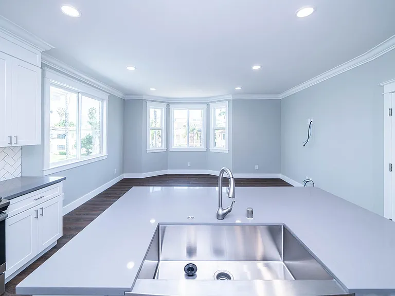 1610 E Ocean Blvd — Photo 12