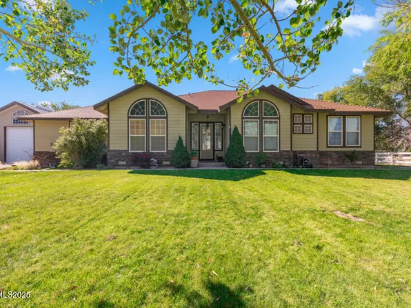 210 Nugget Ln, Dayton, NV 89403