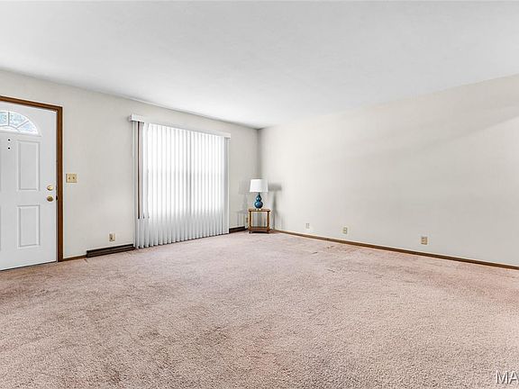 5th image of 236 & 238 E 5th St
