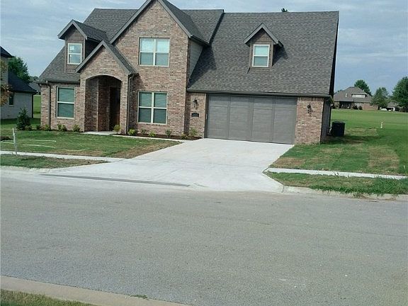 2nd image of 3836 Spyglass Hill Dr