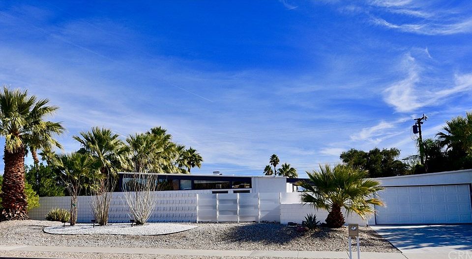 2nd image of 2650 N Avenida Caballeros