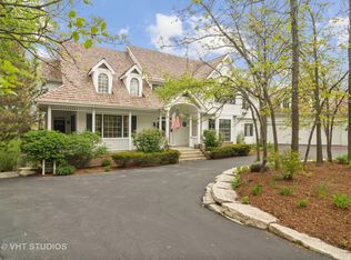 18 Middletree Ln, Hawthorn Woods, IL 60047