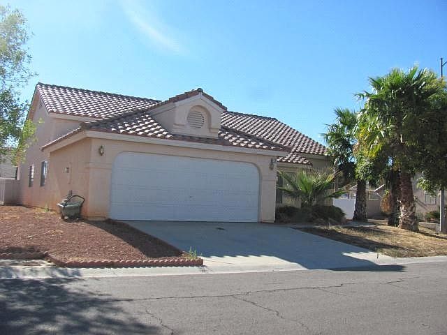 2nd image of 4611 Carmar Dr