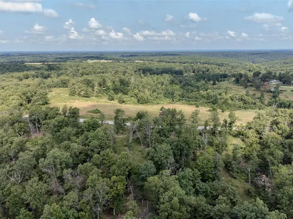 123 Highway 32, Lebanon, MO 65536