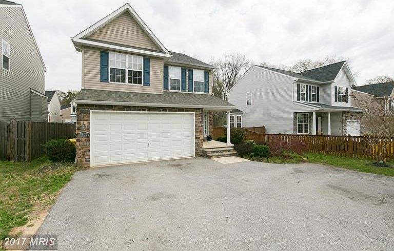 1st image of 130 Pineview Ave #C
