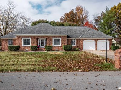 202 Dinah Ln, Marion, IL, 62959
