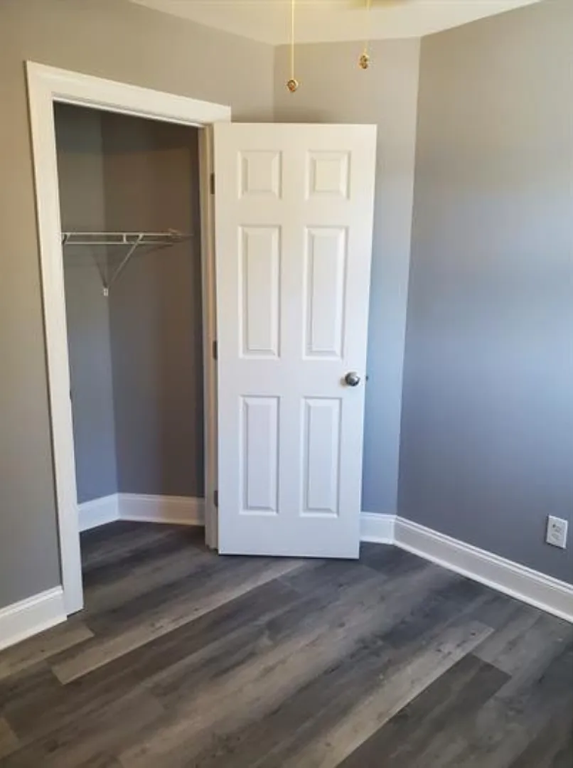 1607 Division St $500 Private Room (Shared Bath) — Photo 3