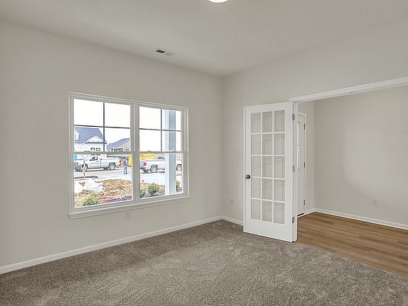 3rd image of 5777 Greenbrier Ct