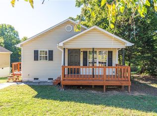 2822 Lomond St, Winston Salem, NC 27127