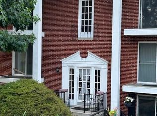 1810 National Rd #B2-305, Wheeling, WV 26003