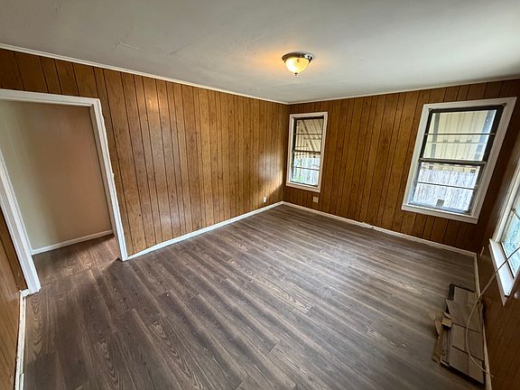 3rd image of 2531 Drexel St