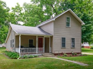 318 N Fremont St, Lawton, MI 49065