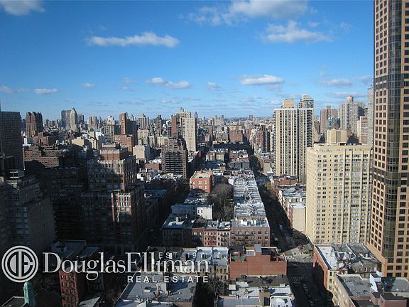 3rd image of 450 E 83rd St APT 25D