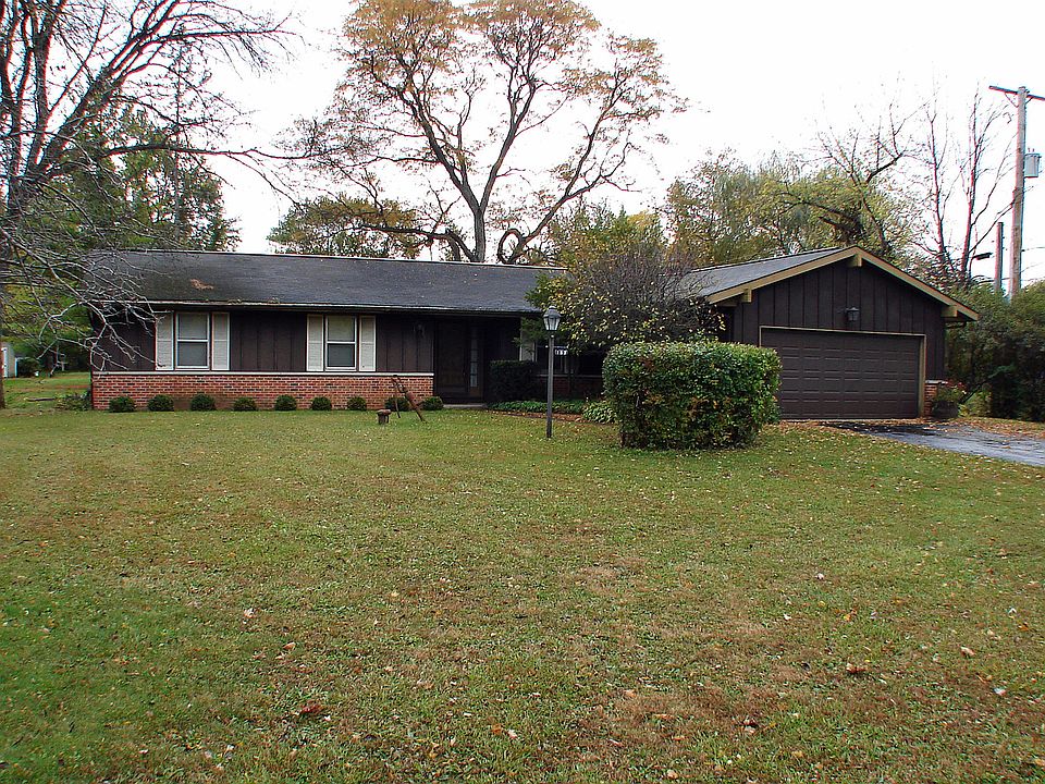 1st image of 28467 W Lindbergh Dr