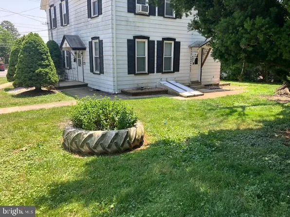 172 N 3rd St APT 1, Oxford, PA 19363