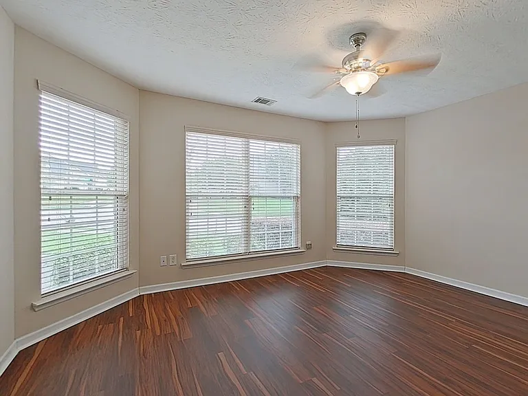 298 High Meadows Cir — Photo 4