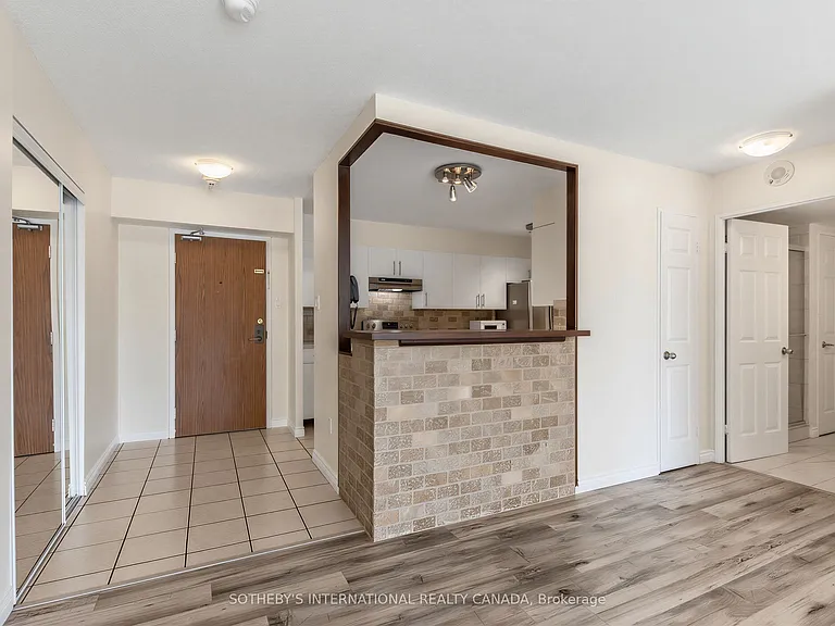 45 Carlton St #403 — Photo 9